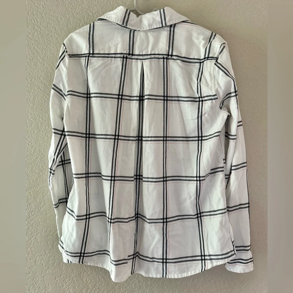 Roxy Young Again Long Sleeve Button Down Black & Pink Flannel | S - Picture 9 of 10